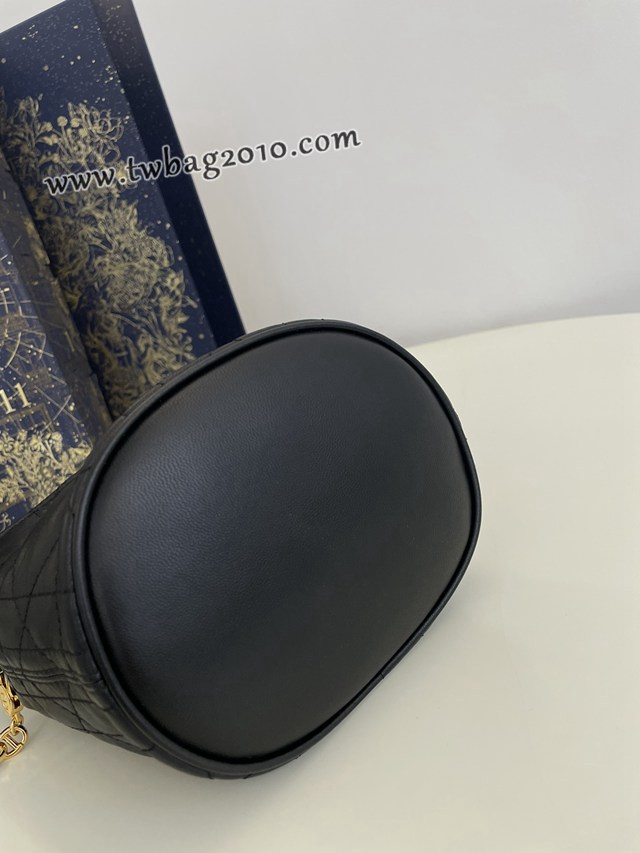 Dior专柜新款迪奥高仿原单黑色Miss caro系列福袋水桶包 djfk1688